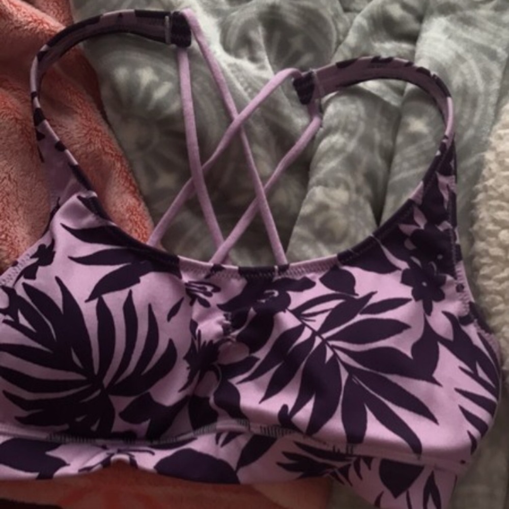 NWOT Aerie strappy back sports bra